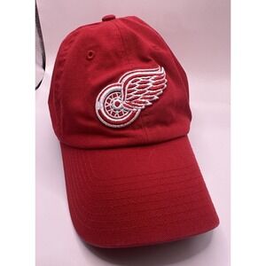 Fan Favorite NHL Detroit Red‎ Wings Embroidered Logo Red Hat Adjustable Hockey